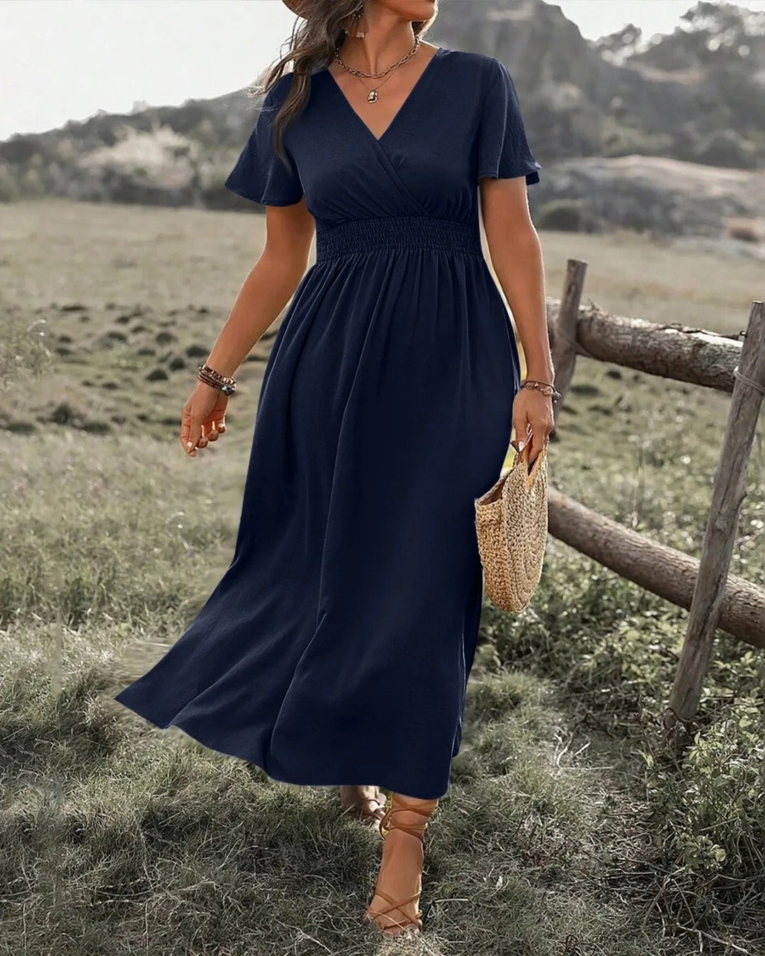 Leonie - Timeless Sophistication Dress